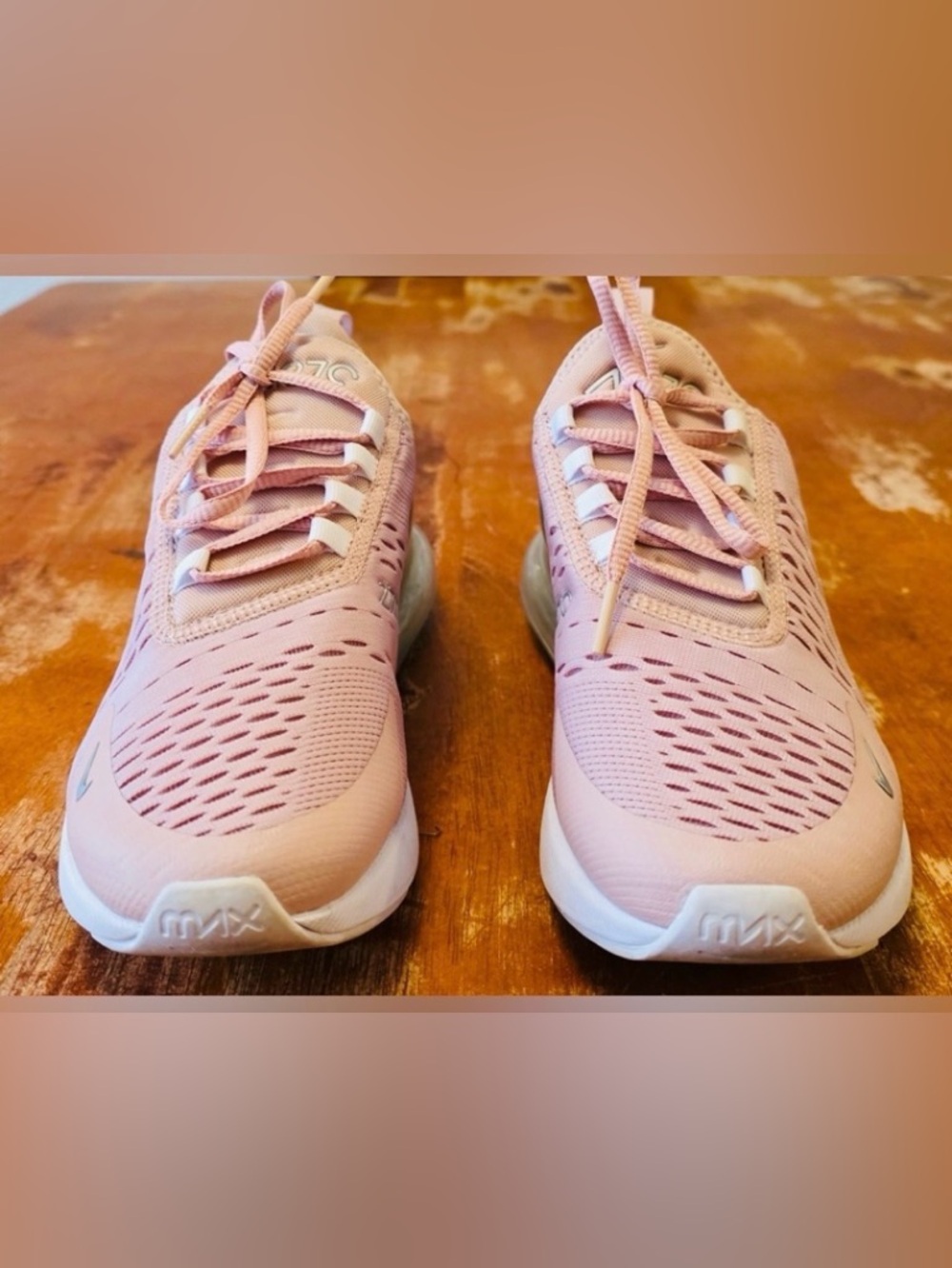“NIKE AIR MAX V270” WOMEN’S SNEAKERS. SIZE 7    EUC - Picture 2 of 7